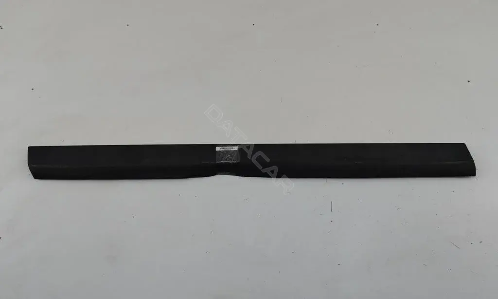 Молдинг двери 3B0854939B