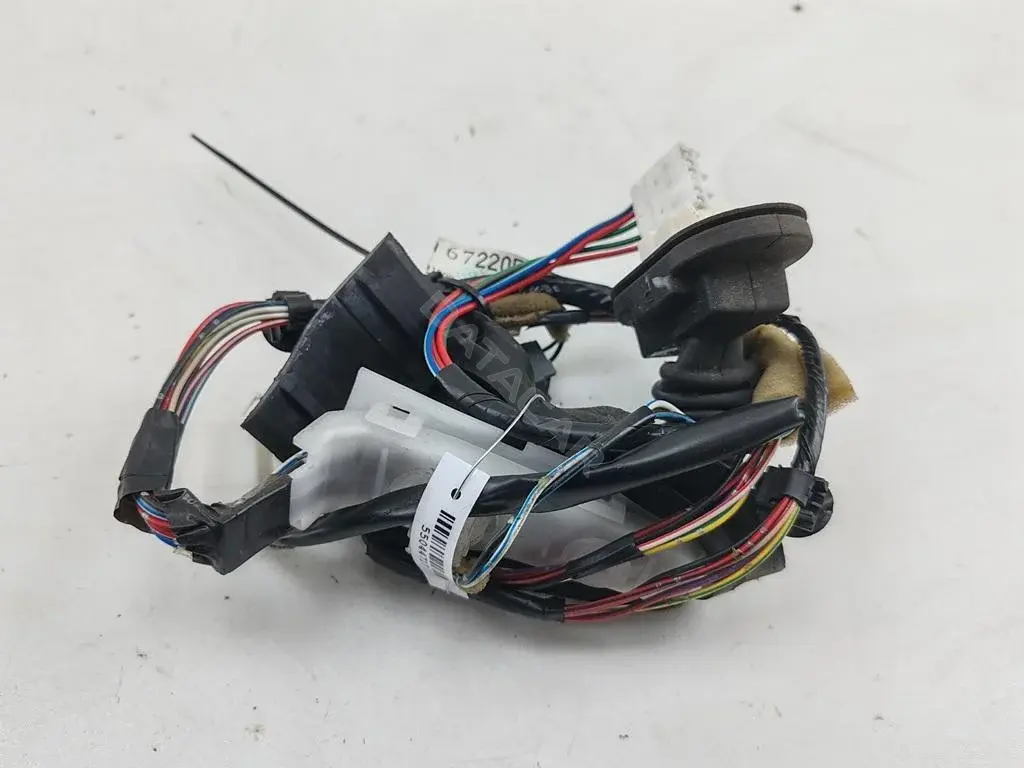 Проводка двери GJ6A67220E