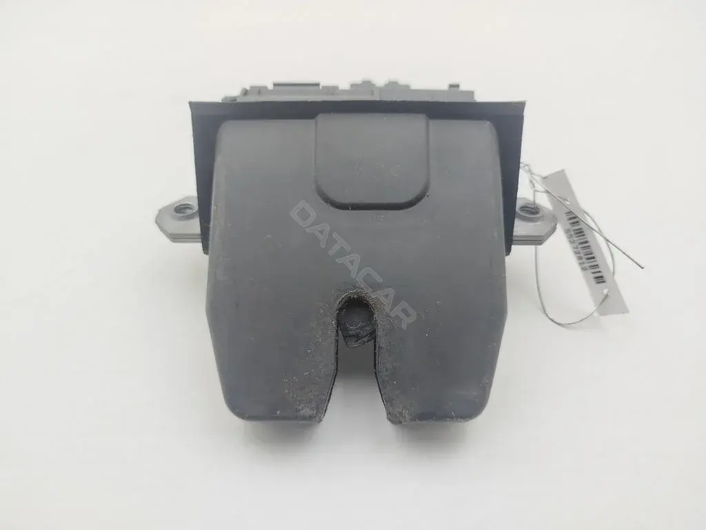 Замок крышки багажника 8M51R442A66DA