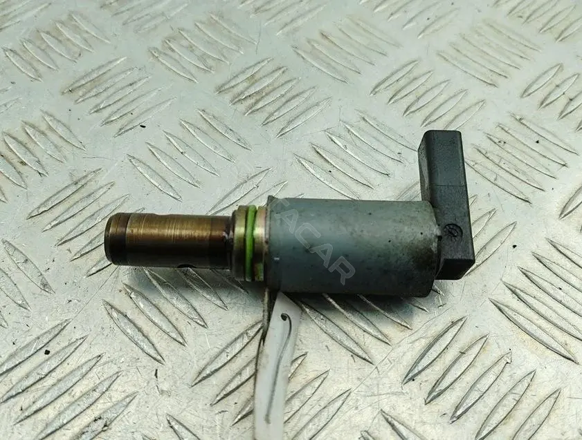 Клапан фаз газораспределения 03C906455