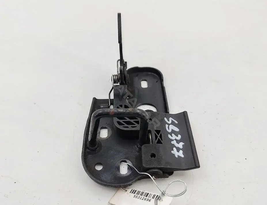 Ответная часть (скоба) замка двери 1T0823480B
