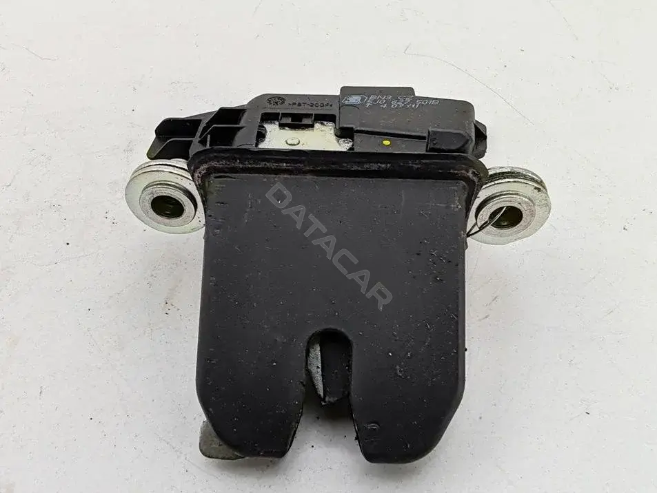 Замок крышки багажника 5J0827501B