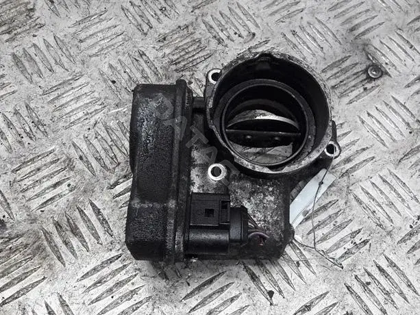 Дроссельная заслонка 03g128063b