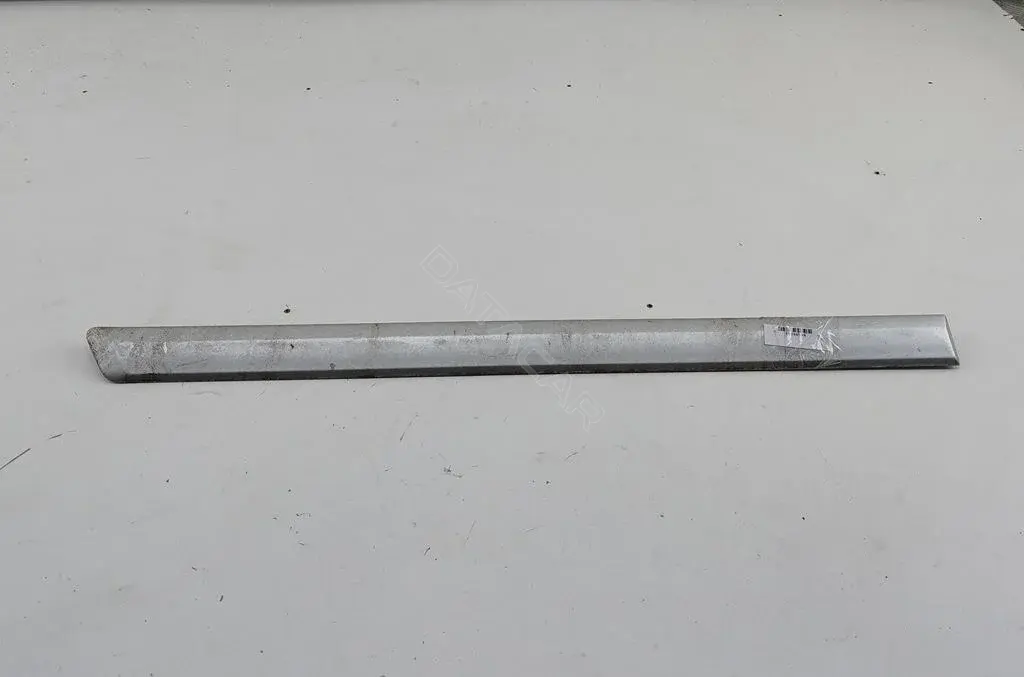 Молдинг двери 8P4853964B