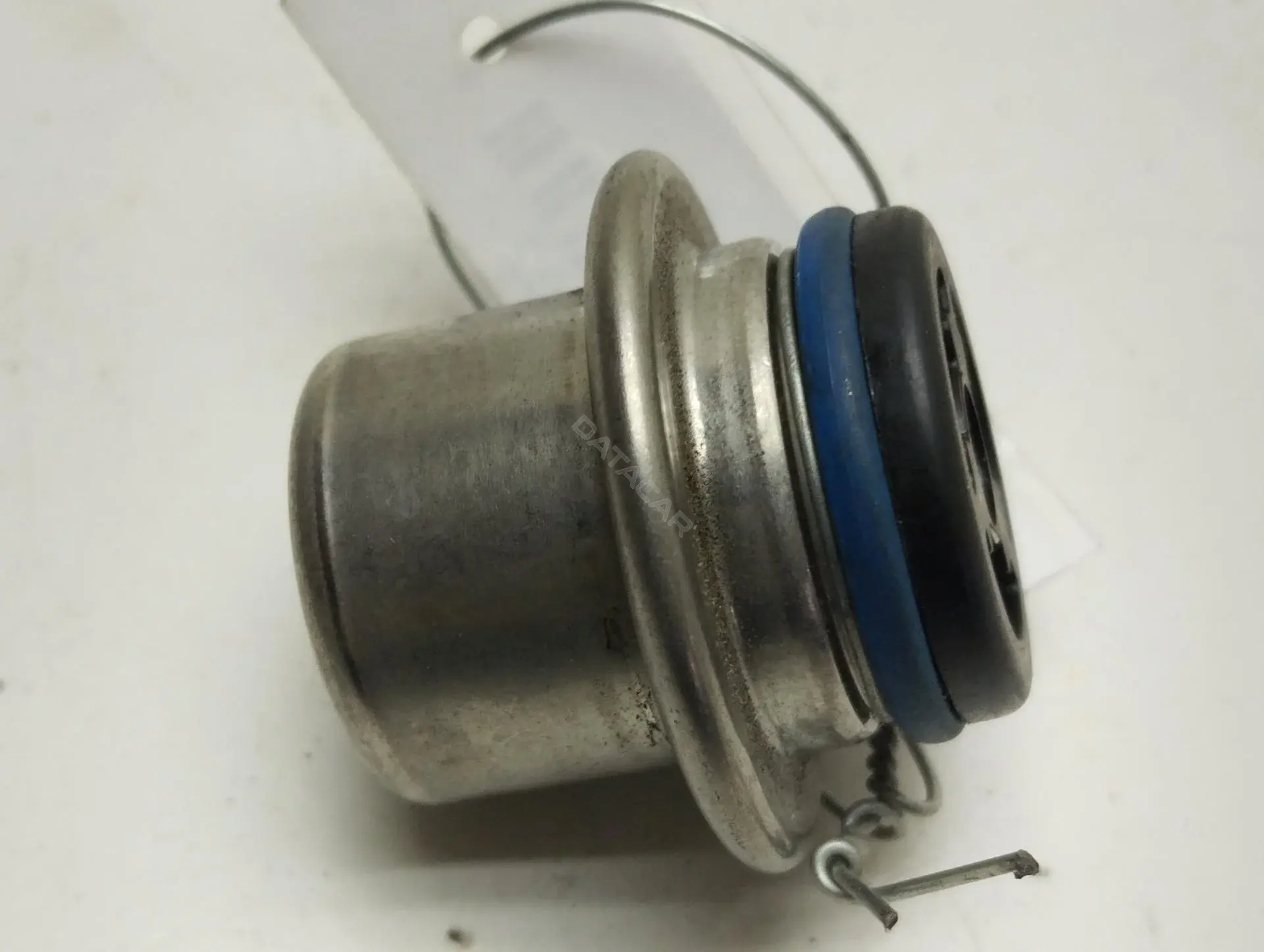 Регулятор давления топлива 3L2E9F775AA