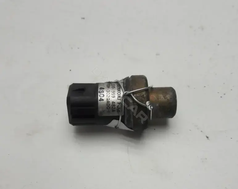 Датчик давления кондиционера 8d0959482a