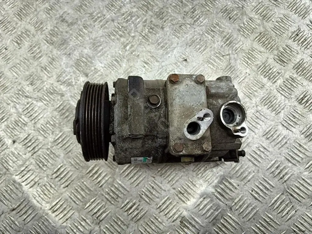 Компрессор кондиционера 1K0820859F