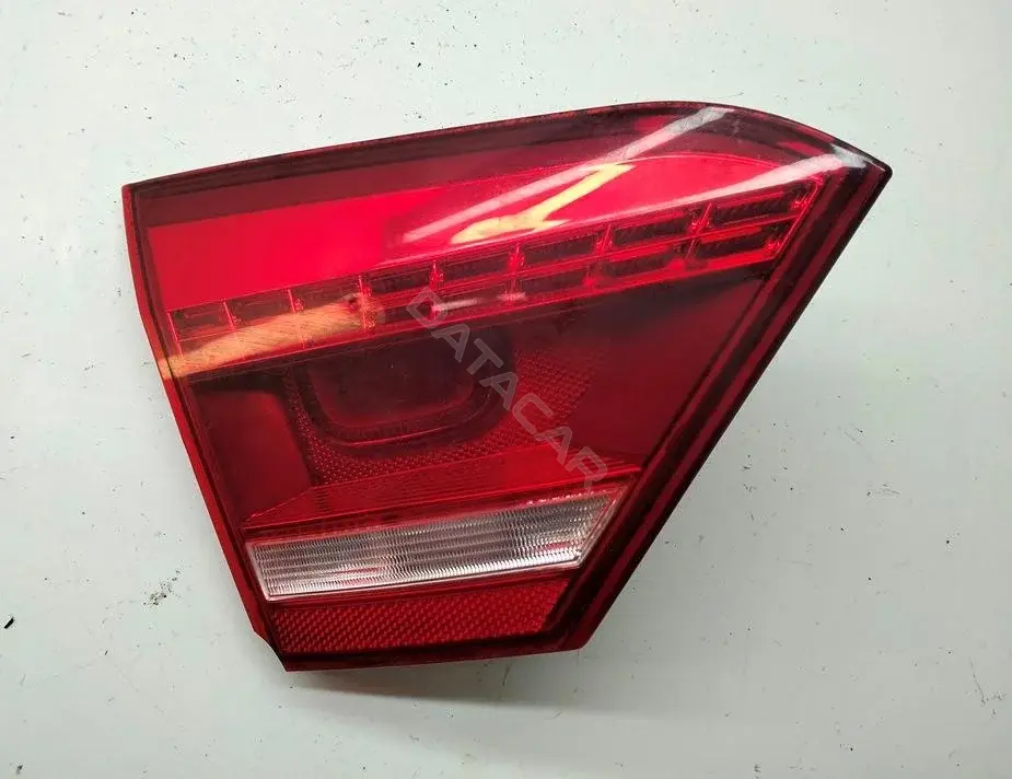 Задние фонари 56D945093A