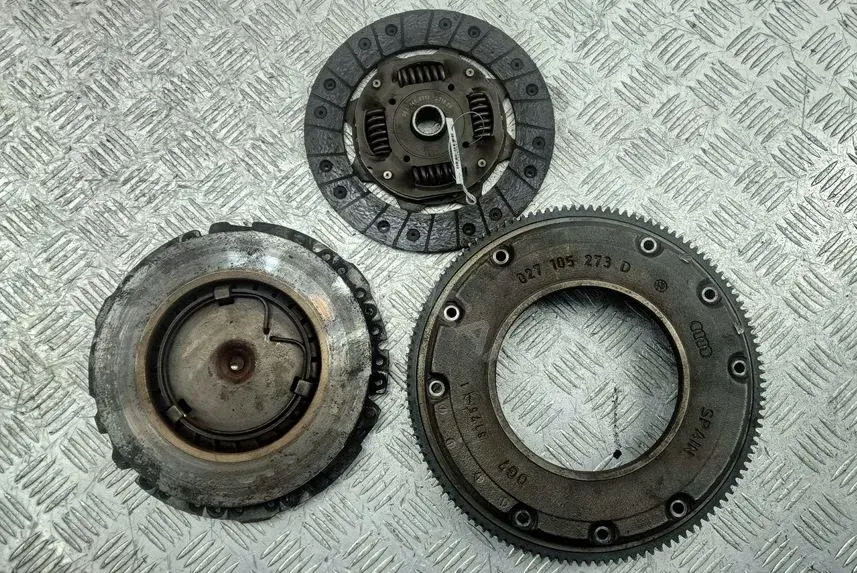 Маховик 027105273D