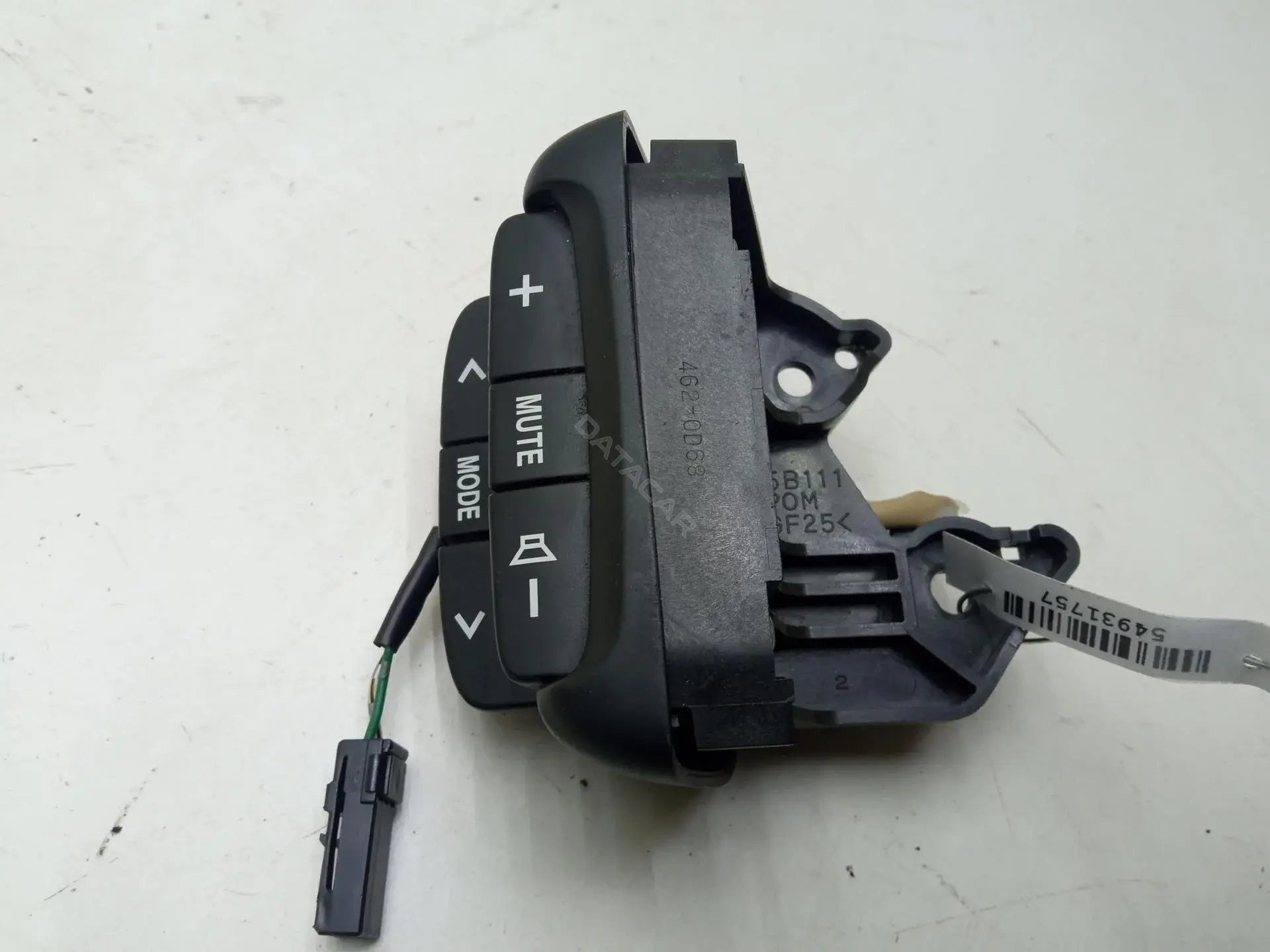 Кнопки руля 75B111