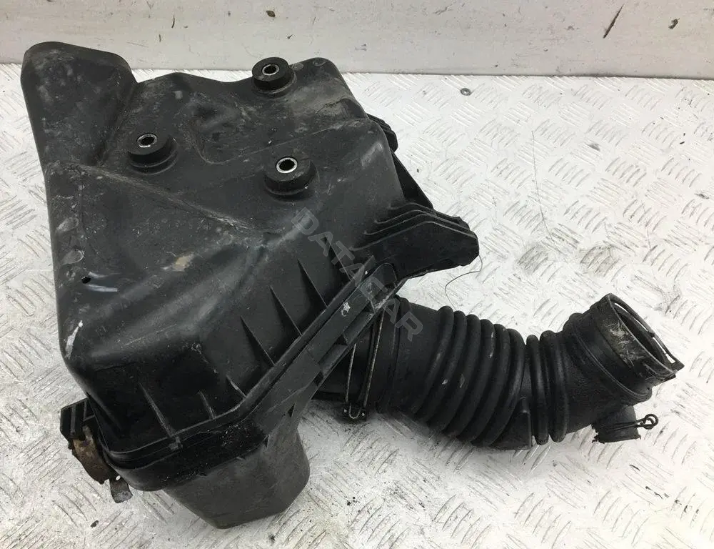 Корпус воздушного фильтра 17701-0R020, 17705-0R022