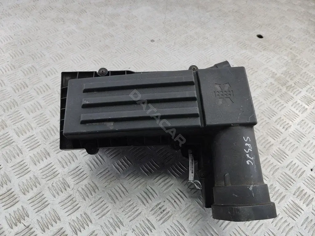 Корпус воздушного фильтра 1K0129607AC