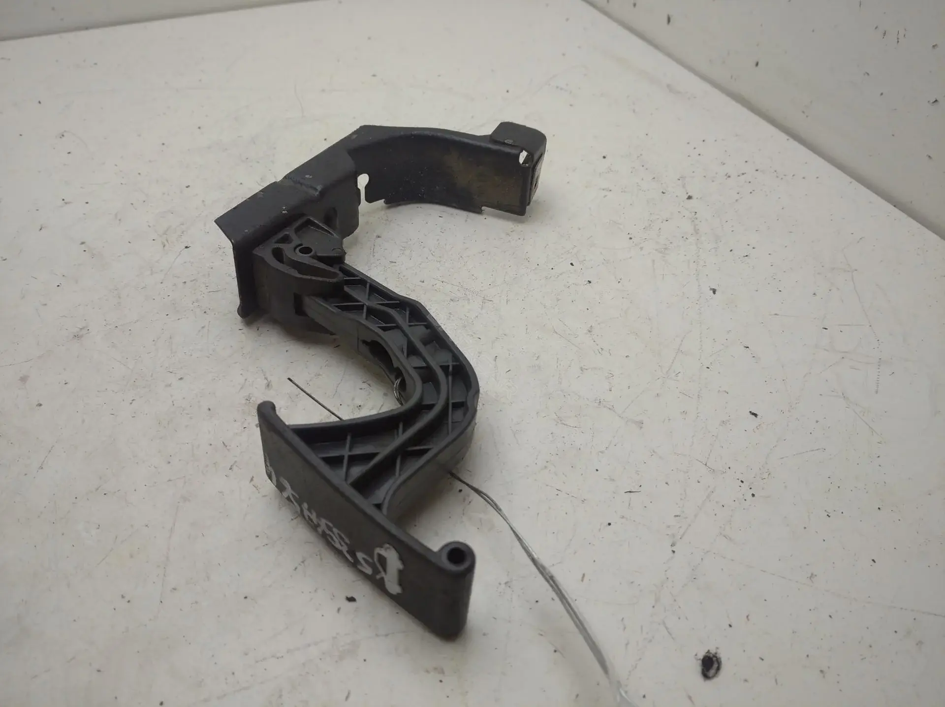 Ручка открывания капота 54592261