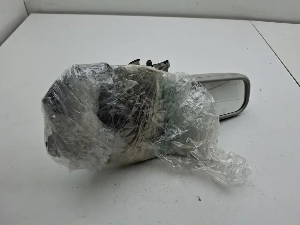 Внутреннее зеркало 4F0857511