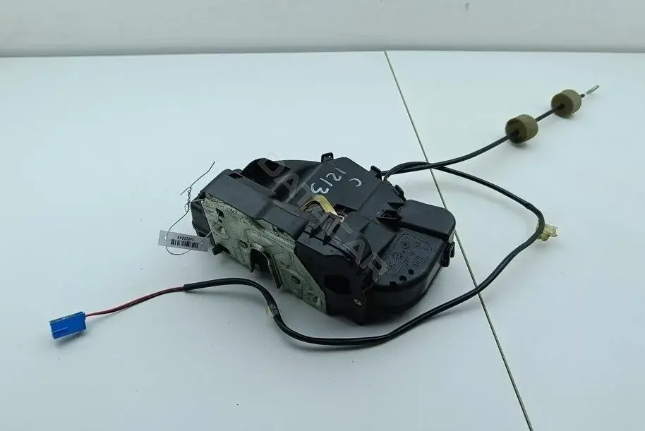 Замок двери 2037300235
