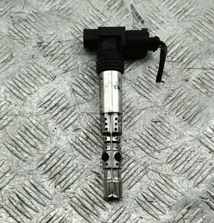 Катушка зажигания 03D905115G