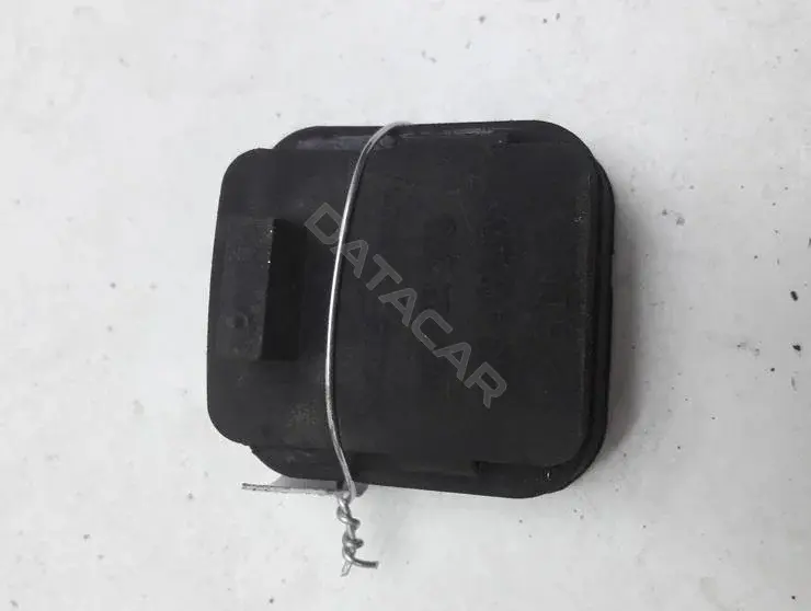 Кронштейн радиатора 8d0121276