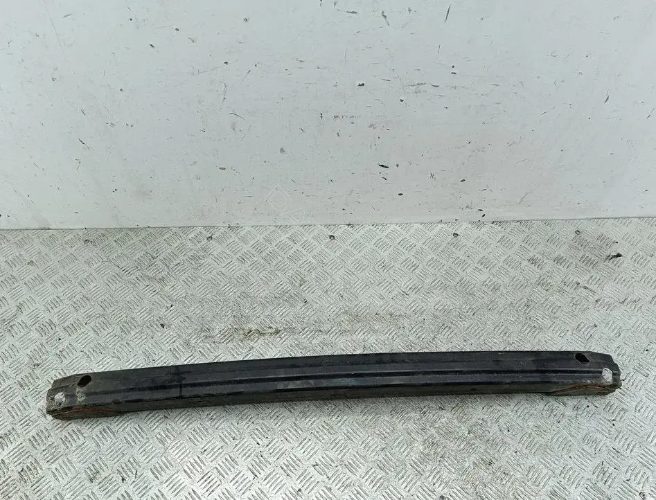 Усилитель бампера E11050070B