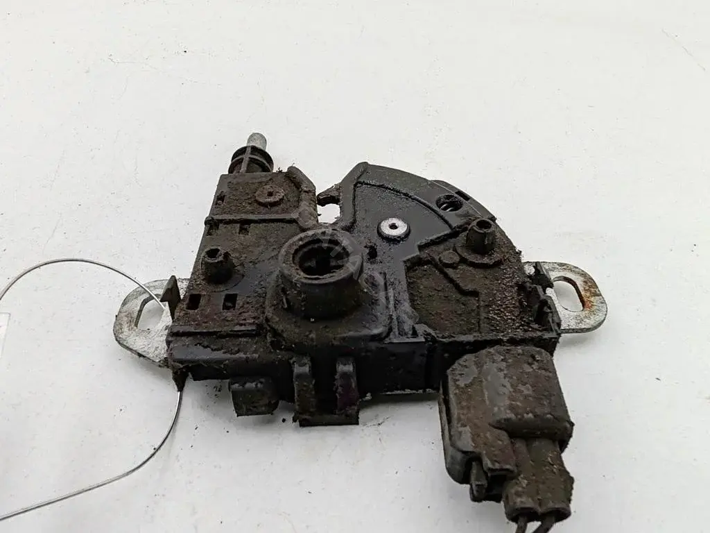 Замок капота 3M5116700AB
