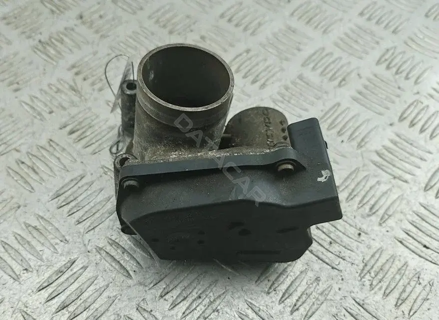 Дроссельная заслонка 03C133062B