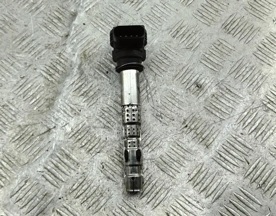 Катушка зажигания 06F905115F