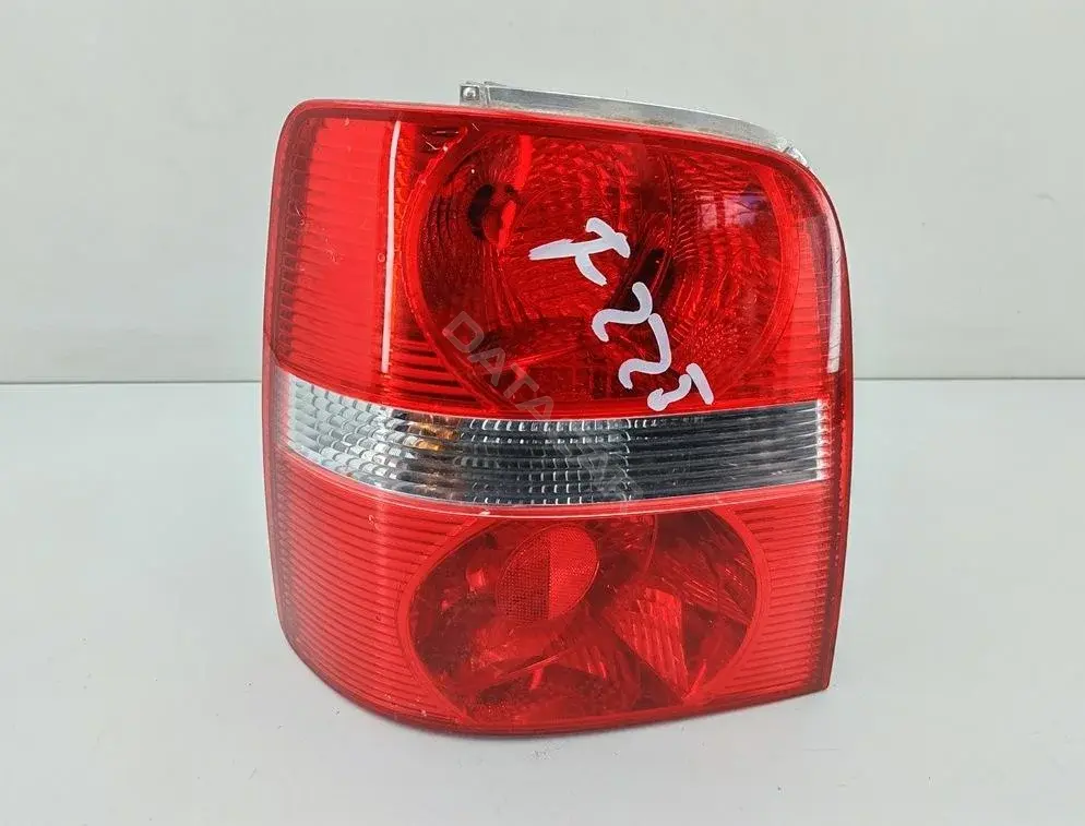 Задние фонари 1T0945095