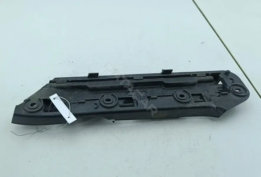 Кронштейн крыла 1T0807936