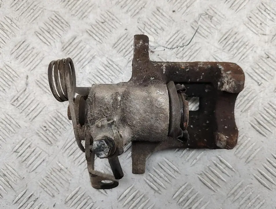 Суппорт тормозной 54941030