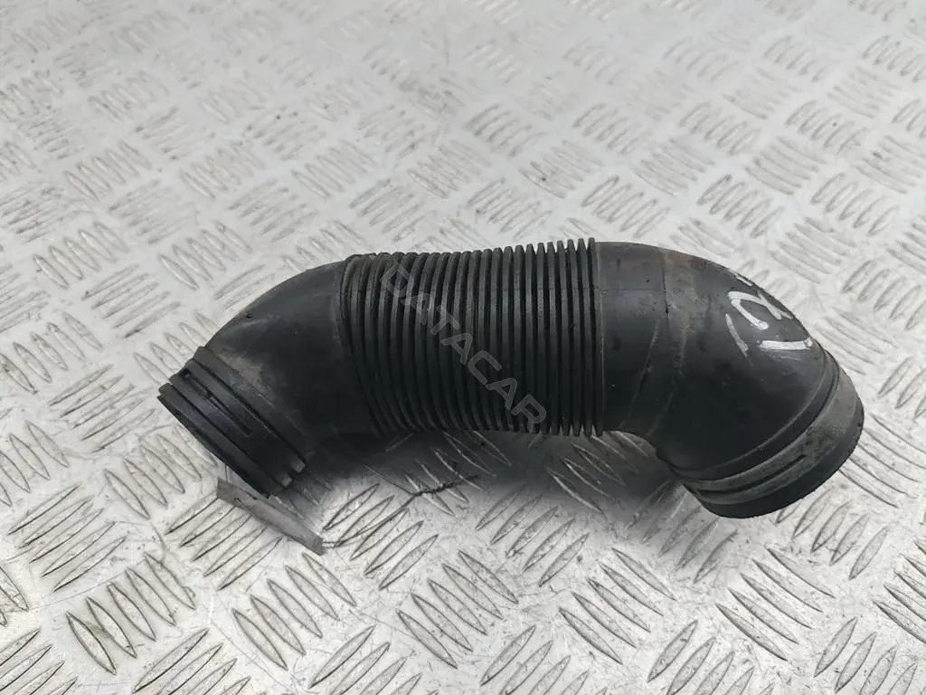Патрубок воздушный 7M3129627C