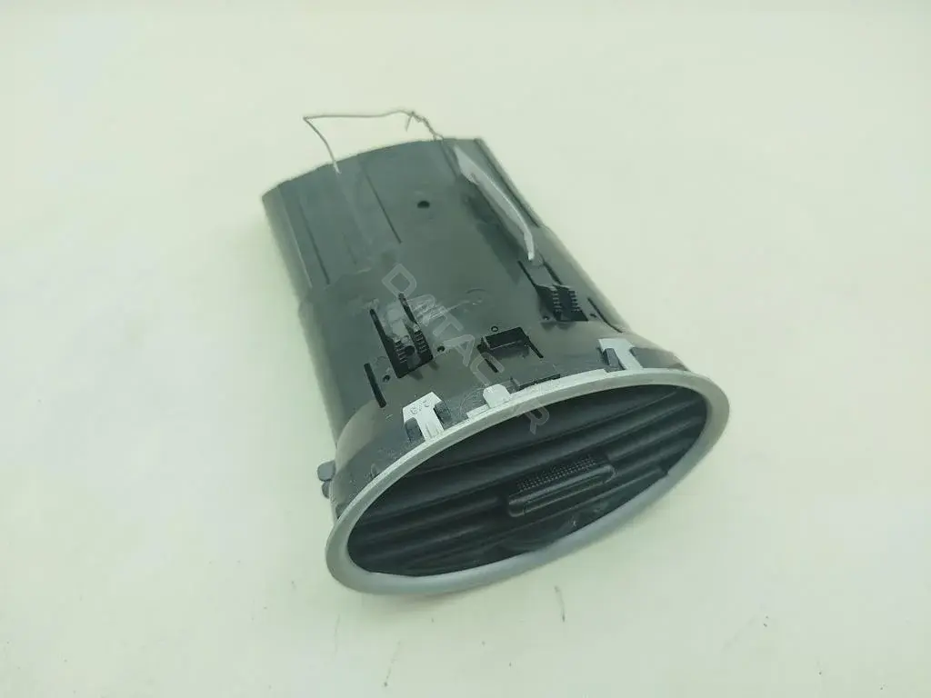 Дефлектор обдува салона 4M51A014L21AE