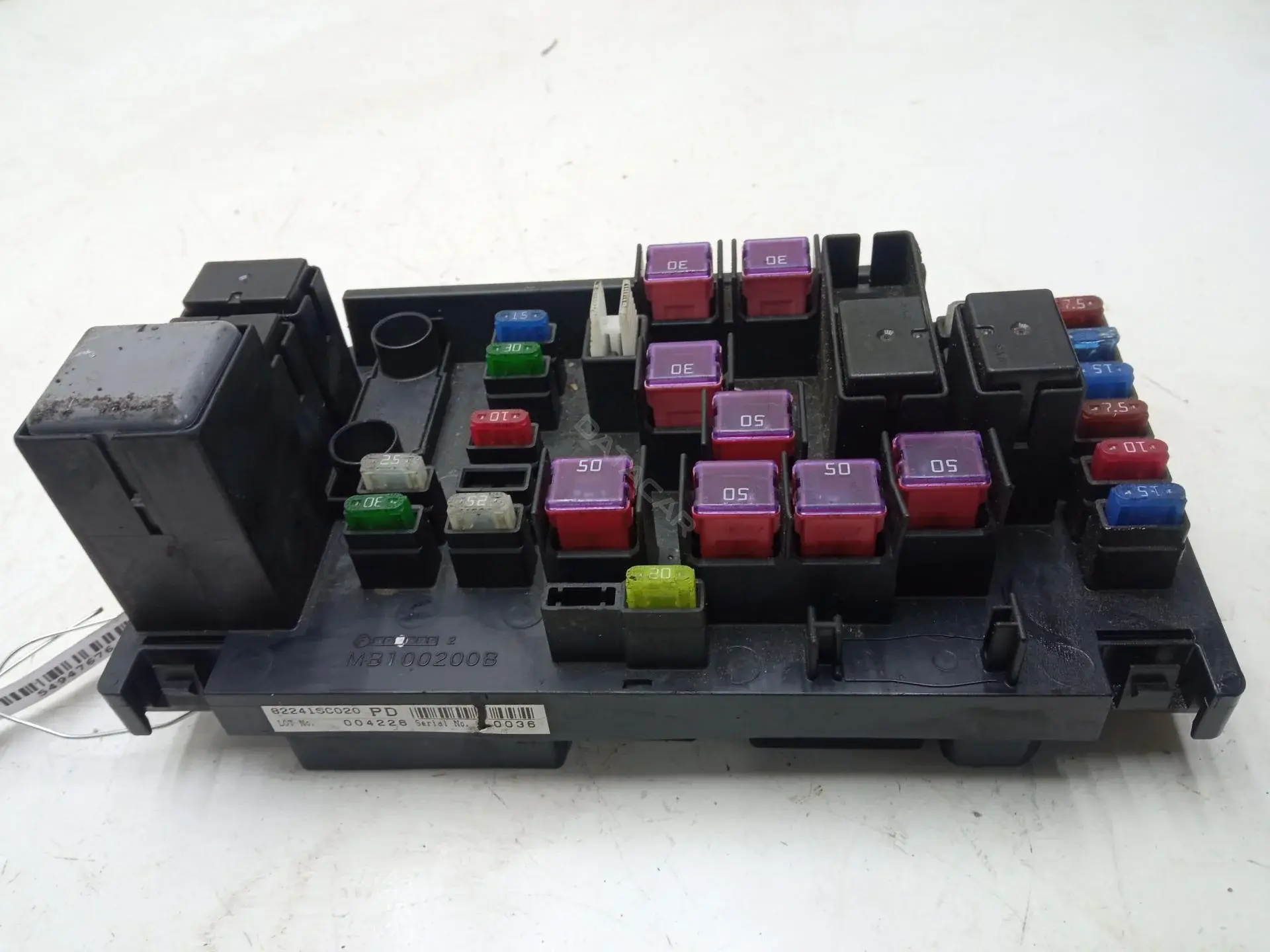 Блок предохранителей MB100200B.82241SC020
