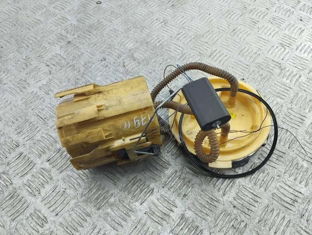 Датчик уровня топлива N13227915