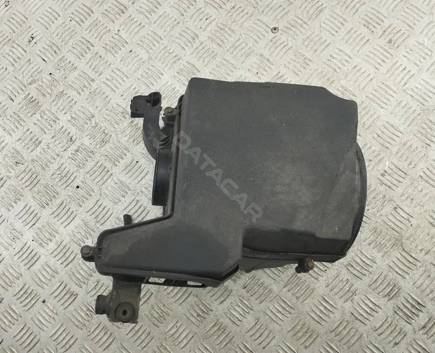Корпус воздушного фильтра 7M519600AF