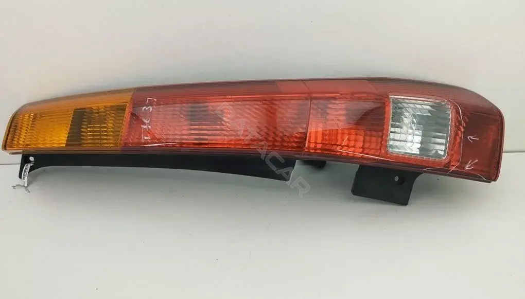 Задние фонари 3350A-SCA-G000
