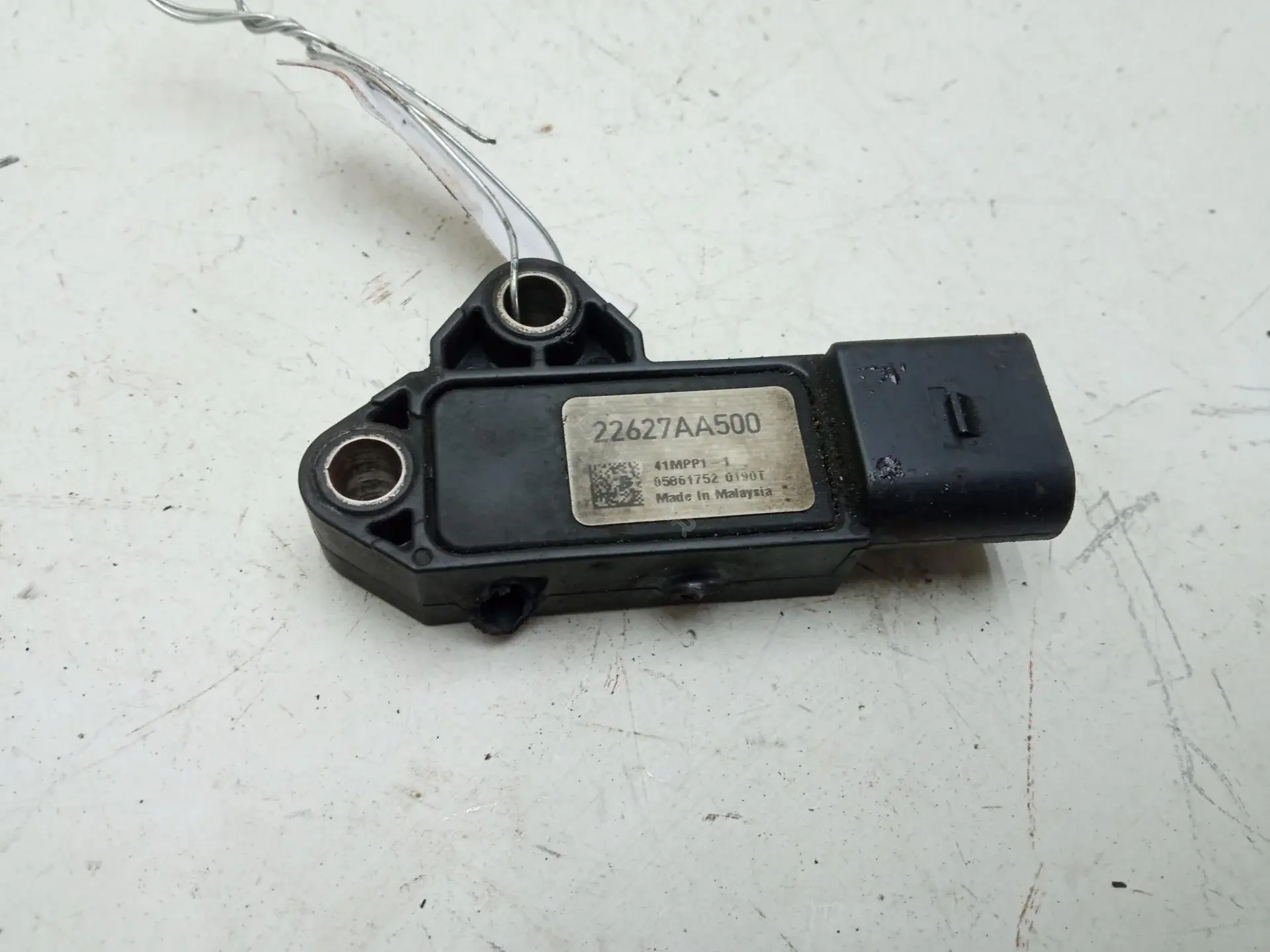 Датчик давления выхлопных газов 22627AA500