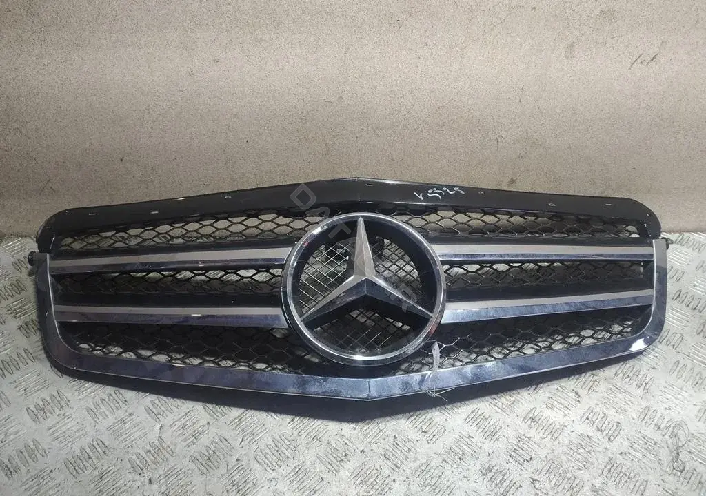 Решетка радиатора A2128800883