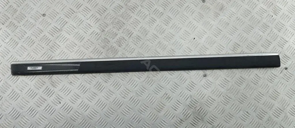 Молдинг двери 7M3853505B