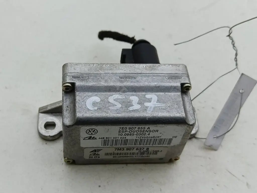 Датчик ускорения 77M3907637B