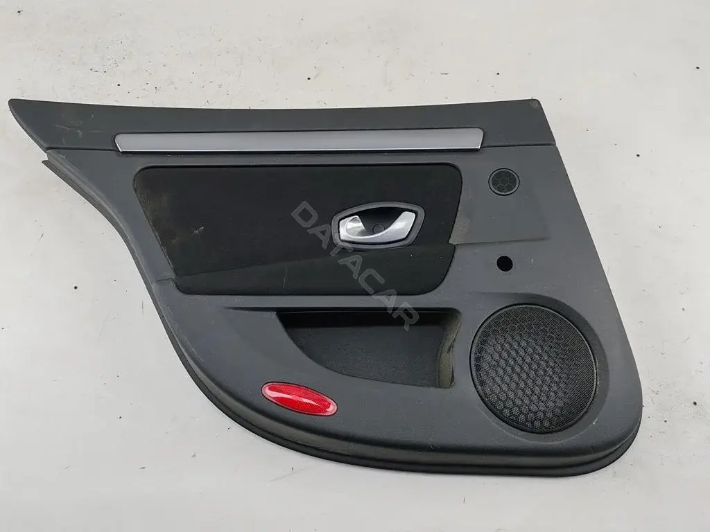 Дверная карта 829A16141R