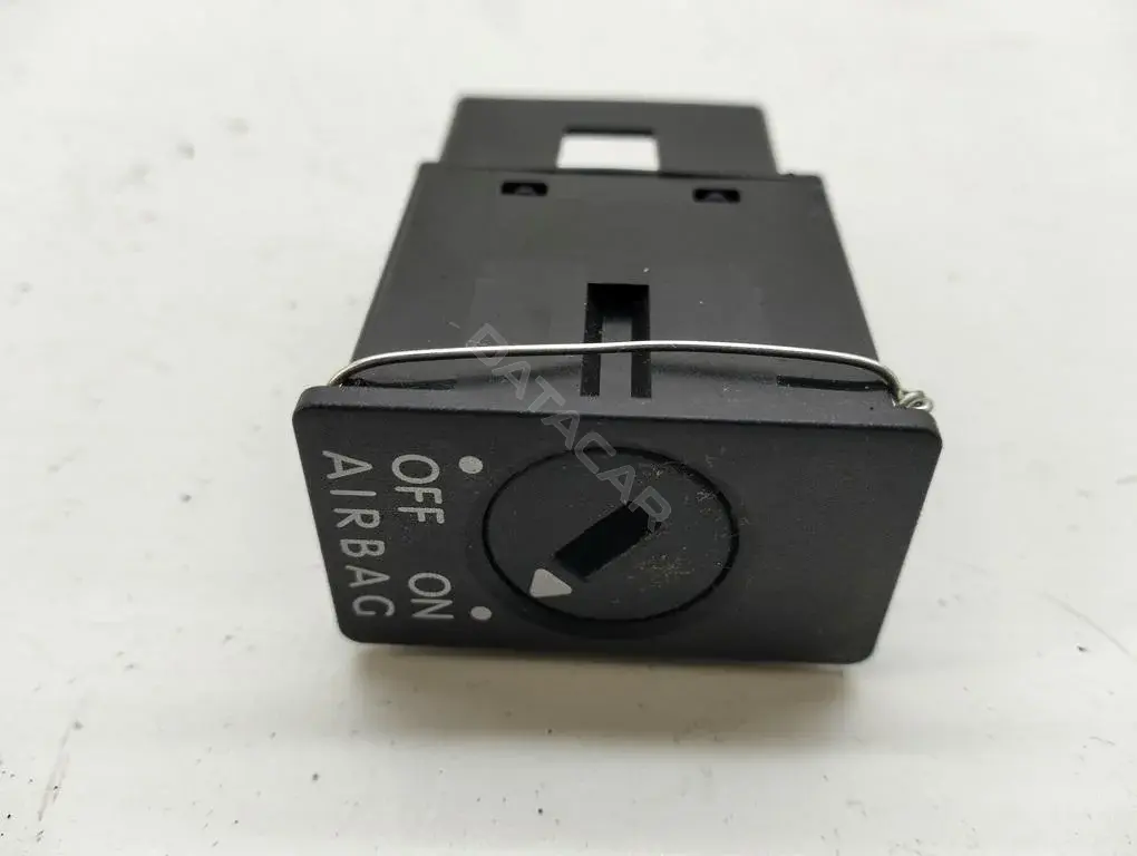 Концевик двери 3C0919237A