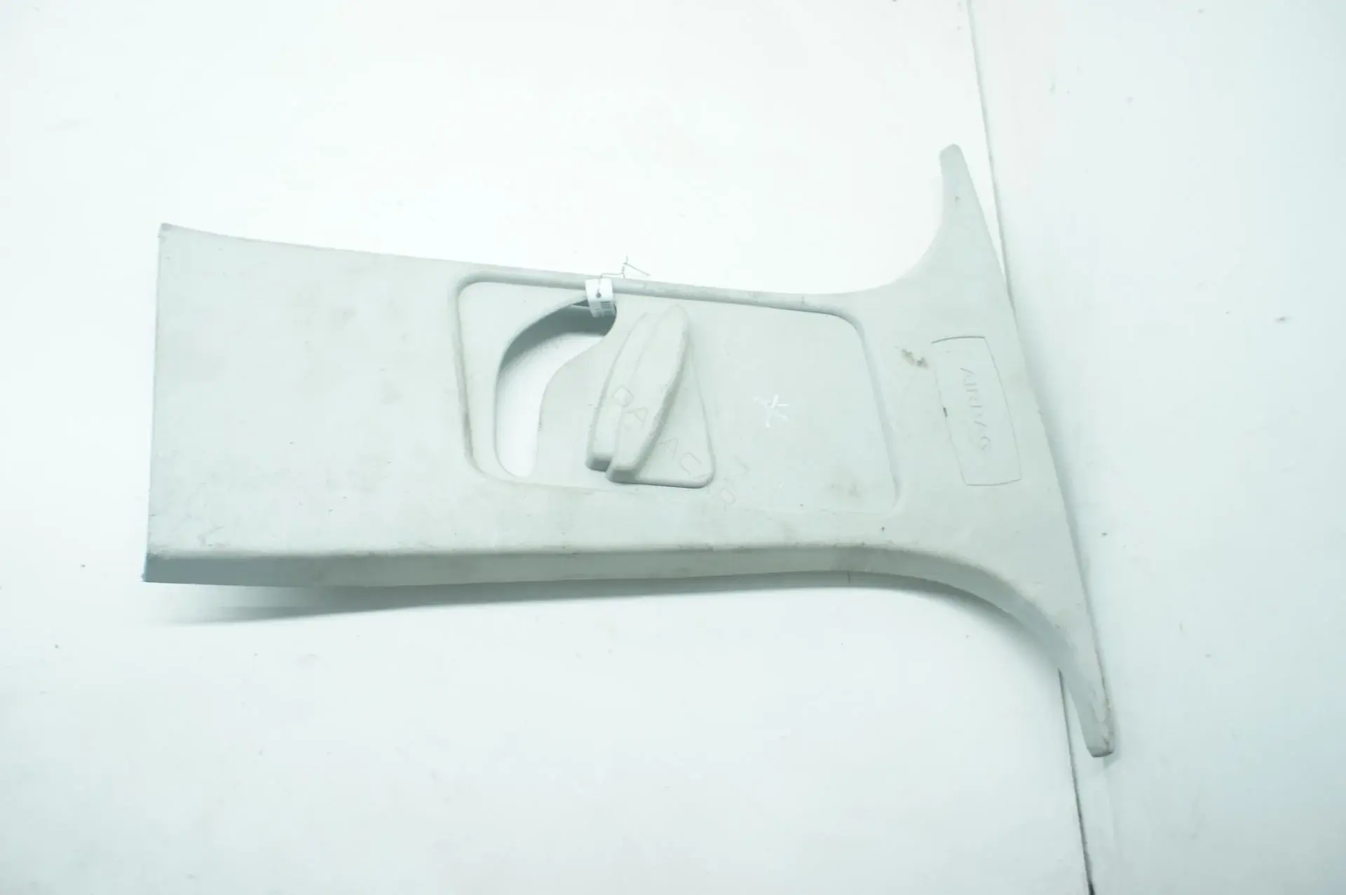 Пластик салона 4M51A24582A