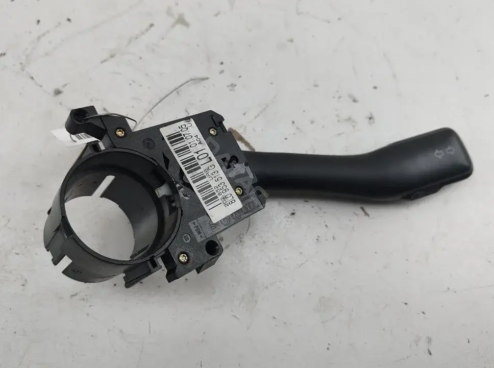 Переключатель подрулевой 8L0953513G