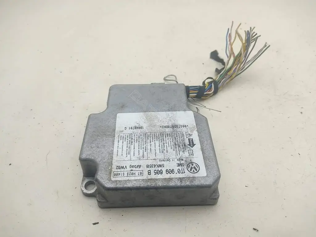 Блок управления подушками безопасности 1T0909605B