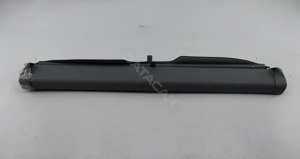 Шторка багажника 55107316