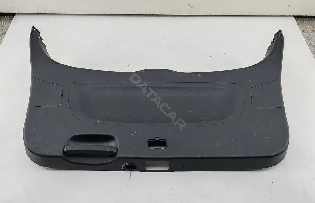 Обшивка крышки багажника 81750C5000