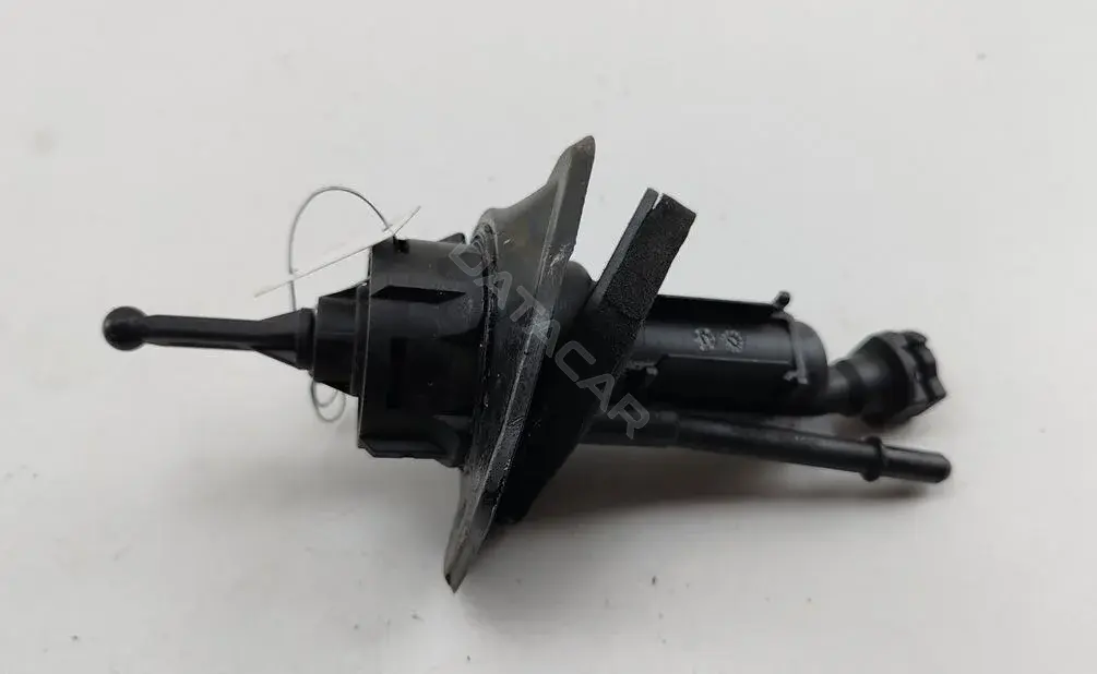 Главный цилиндр сцепления 3M517A543