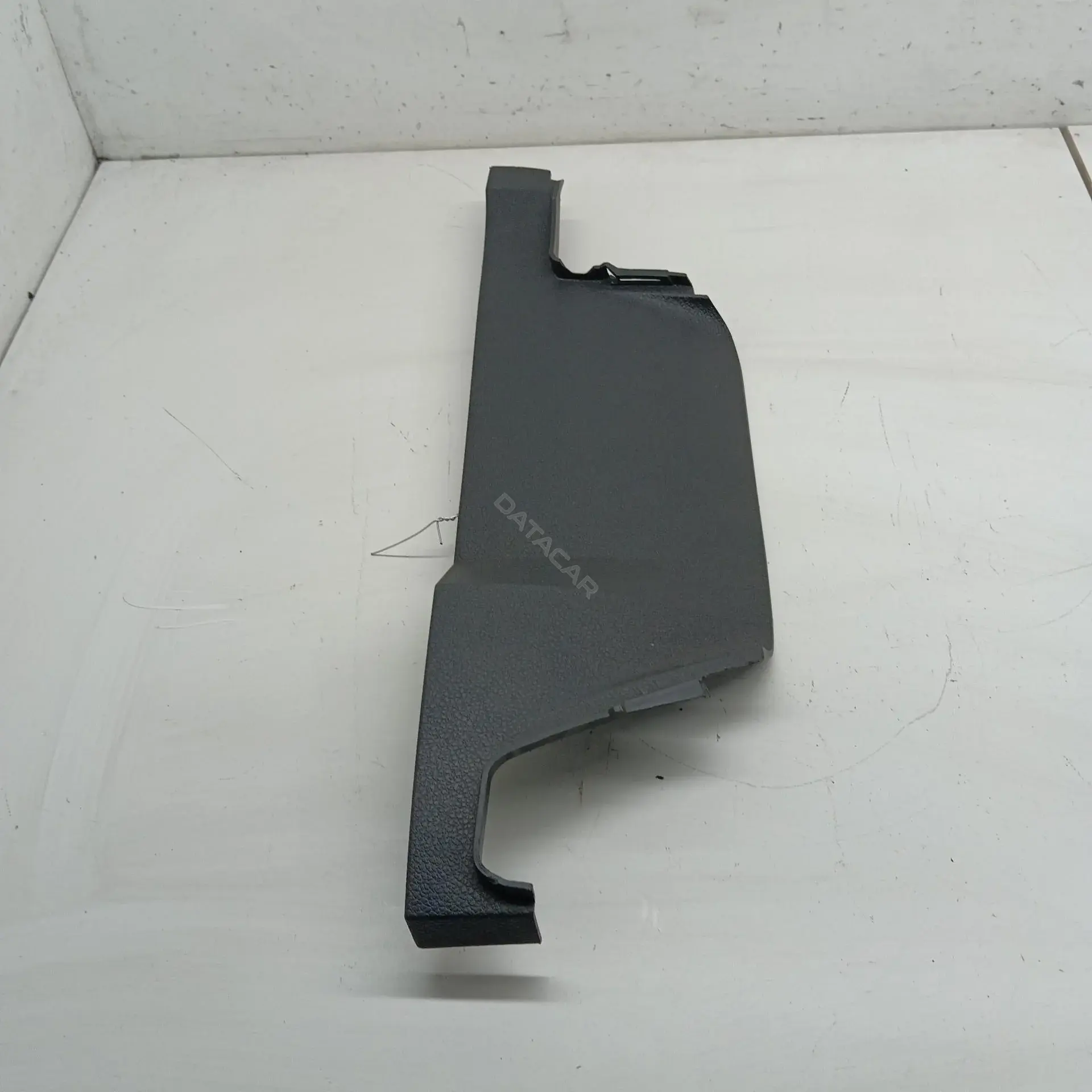 Пластик салона 3M51R02518ADW