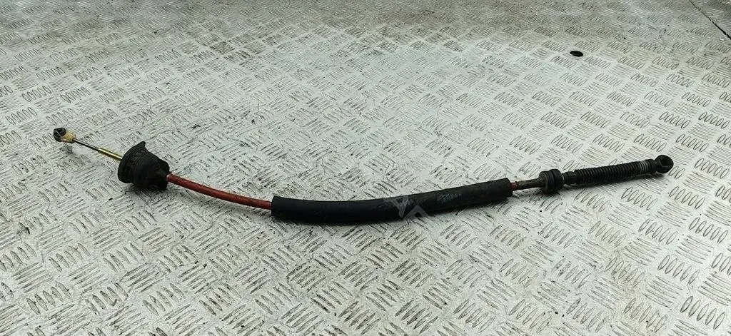 Трос КПП 4B0713265