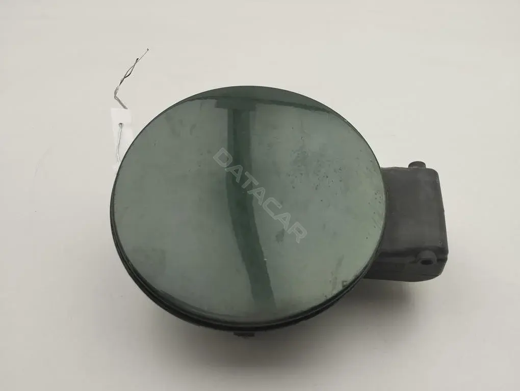 Крышка лючка топливного бака 3B0809857A