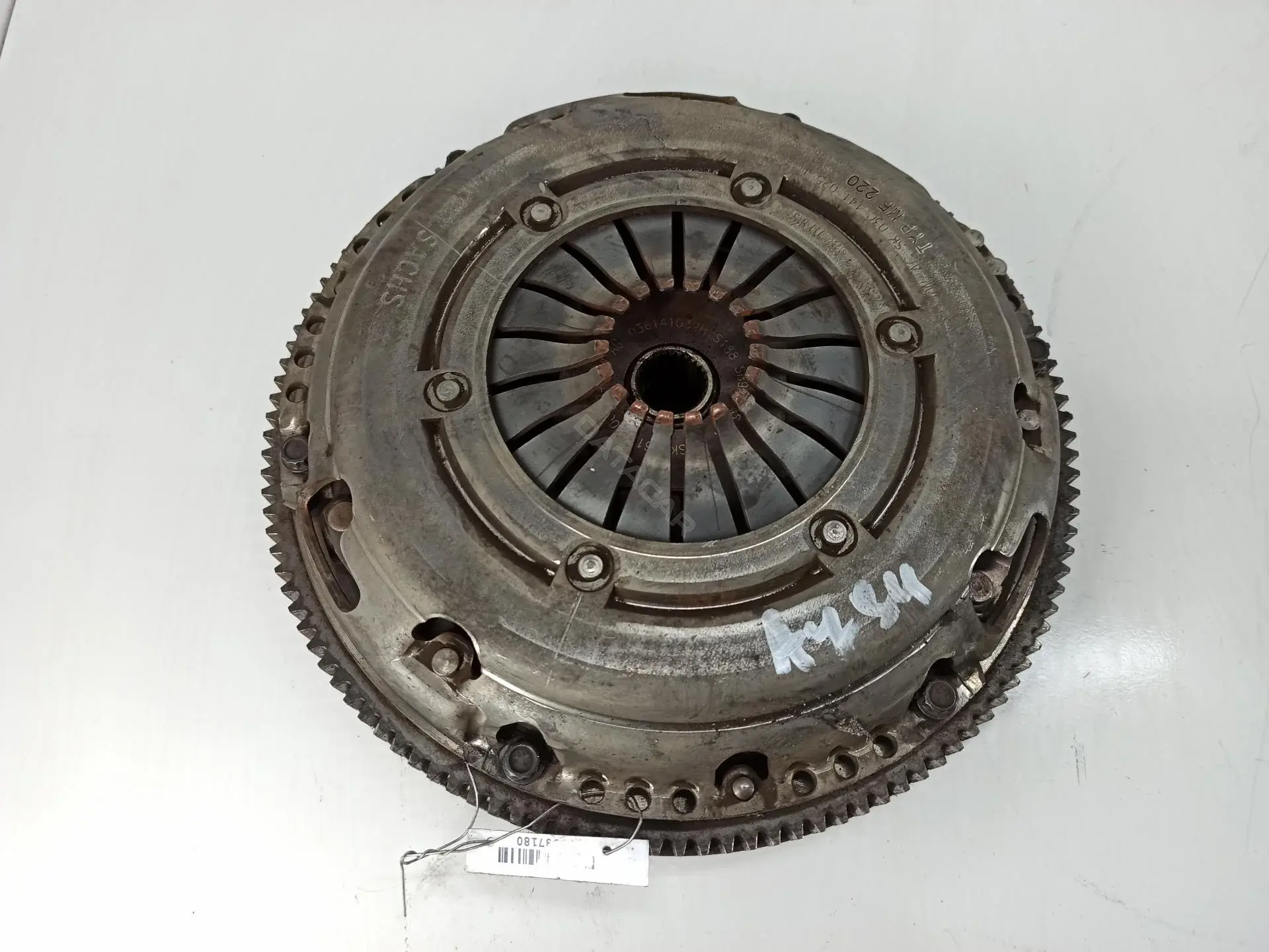 Маховик 03G105273